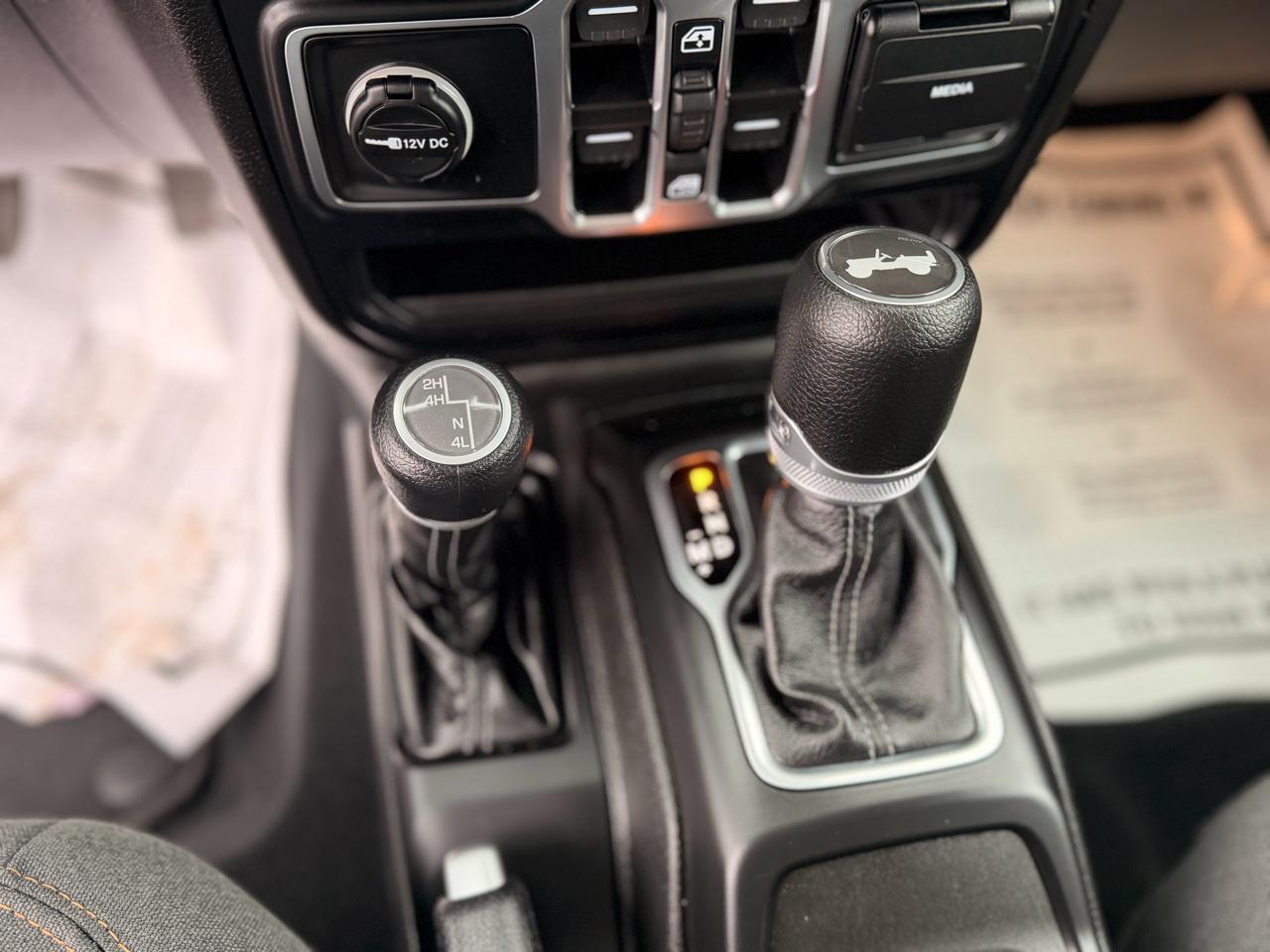 Jeep Wrangler Sahara 2026