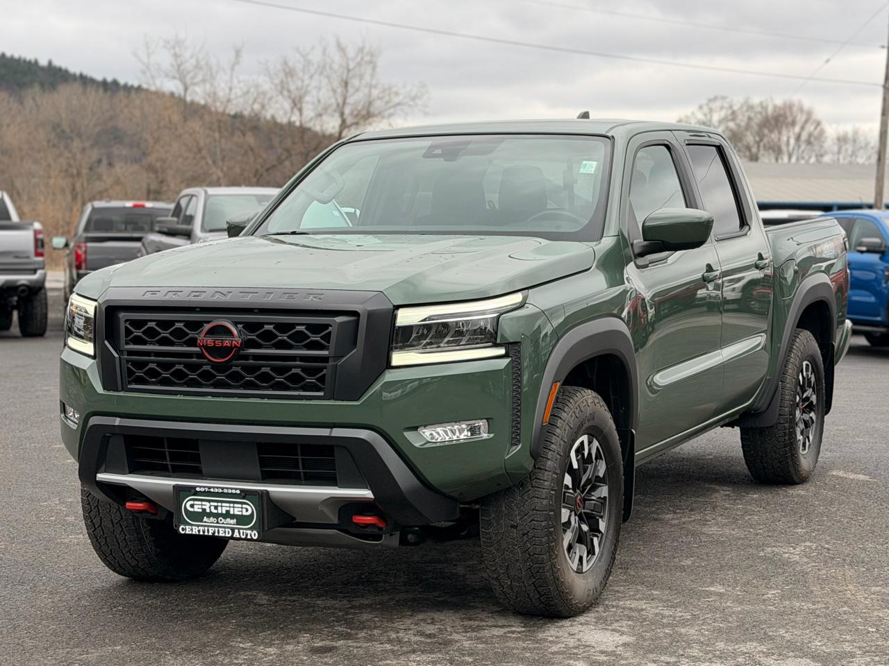 2024 Nissan Frontier PRO-4X Crew Cab 4WD