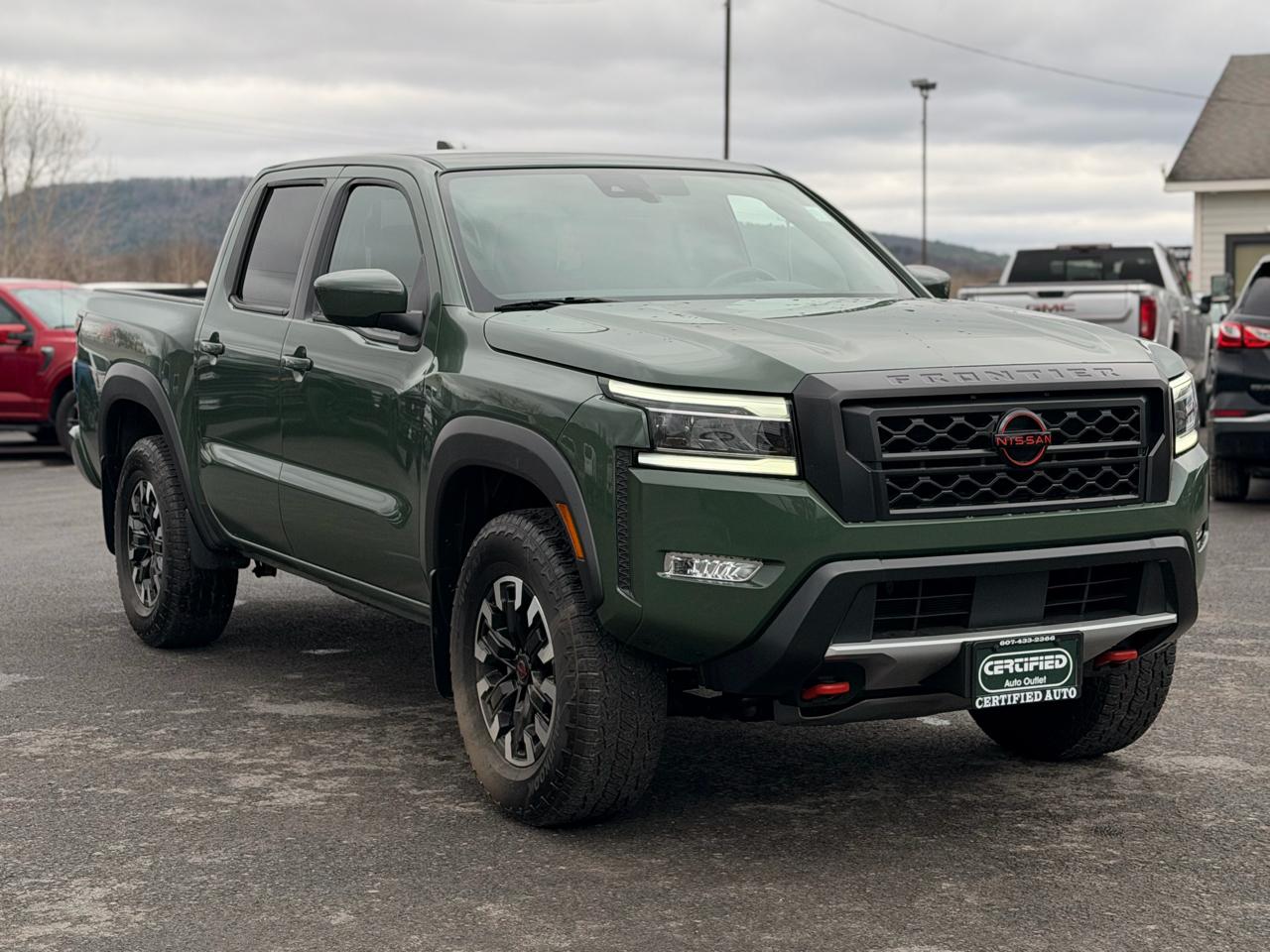 Nissan Frontier PRO-4X Crew Cab 4WD 2024
