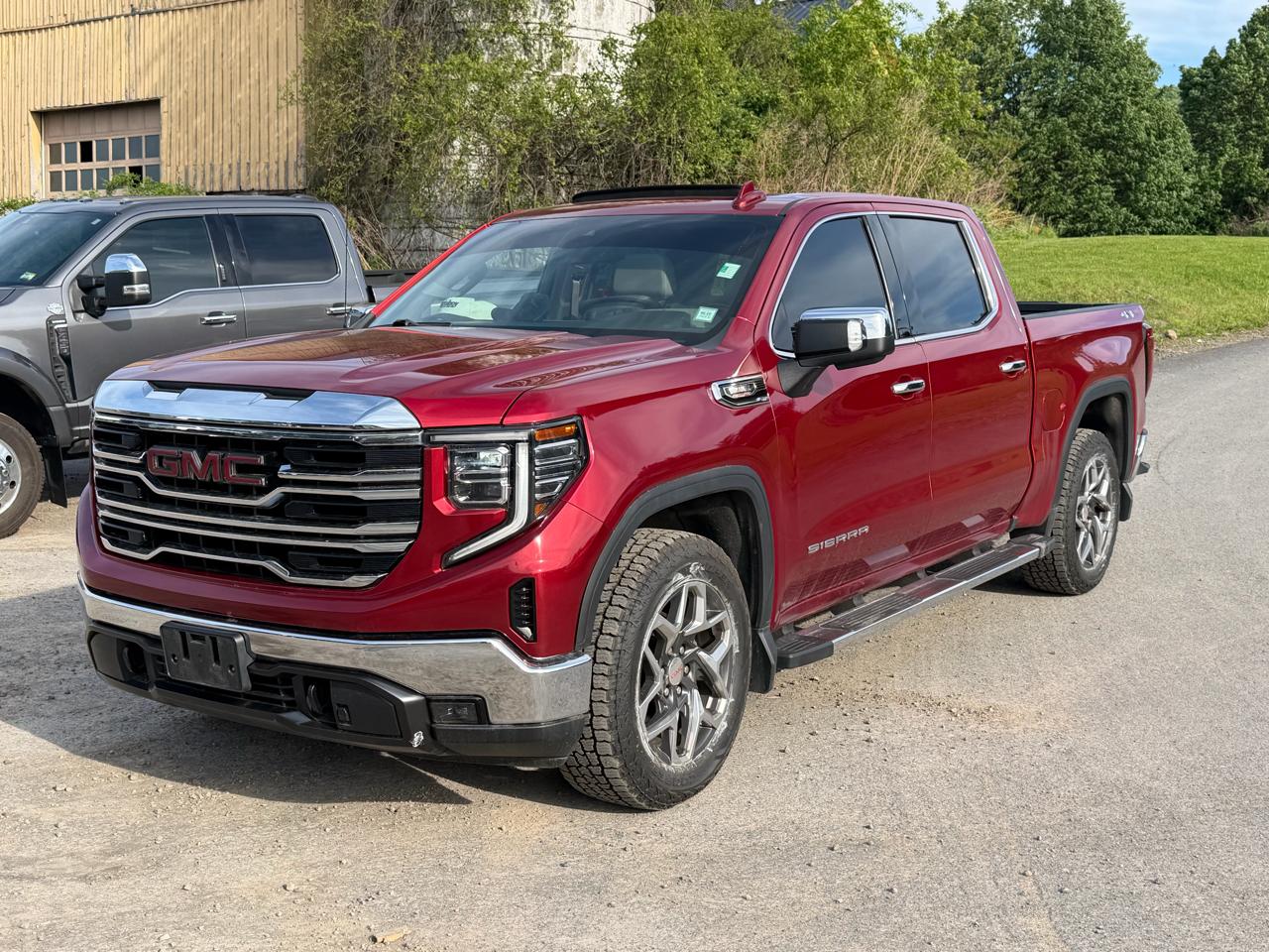 2023 GMC Sierra 1500 SLT Crew Cab 4WD