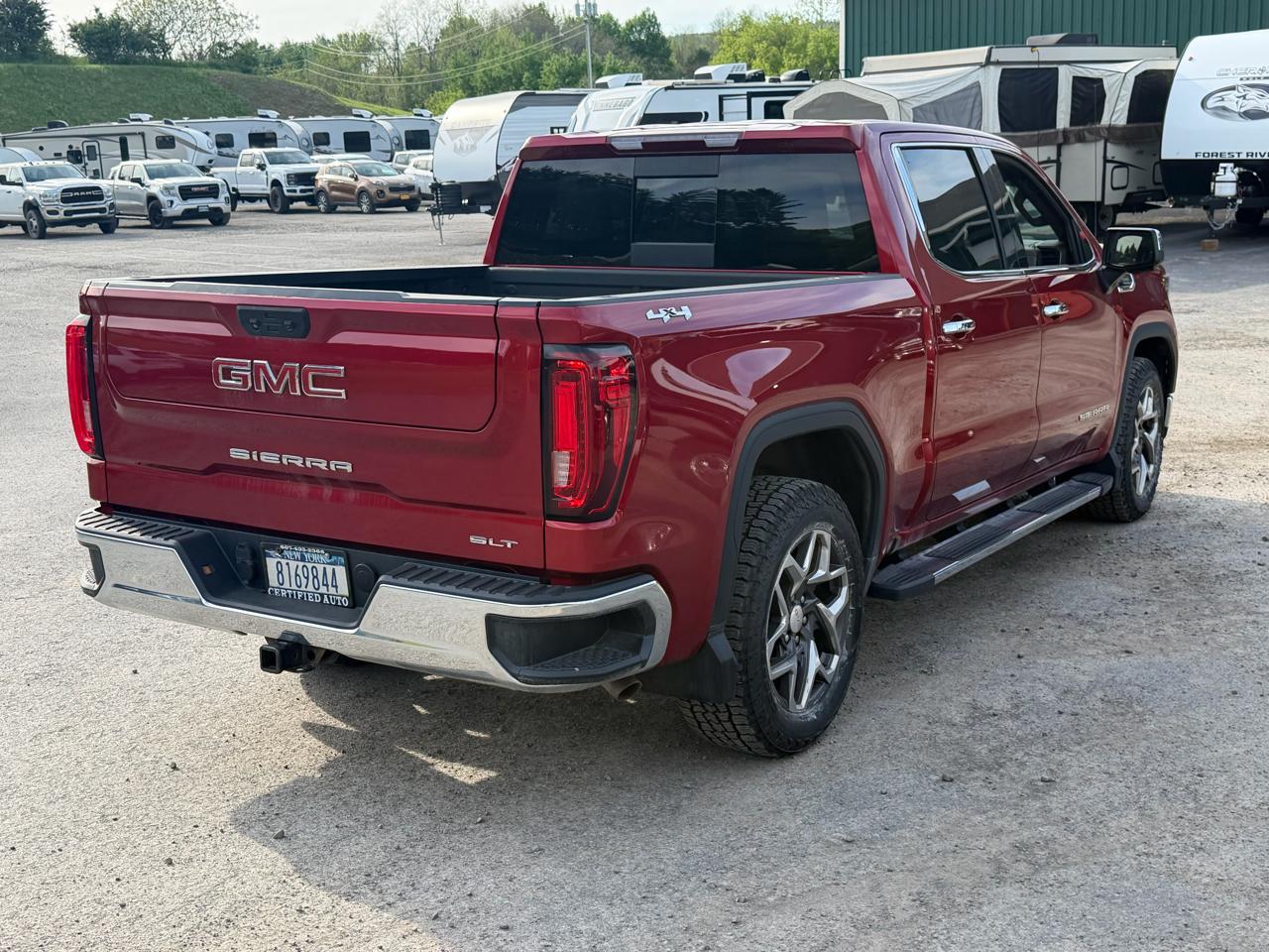 GMC Sierra 1500 SLT Crew Cab 4WD 2023