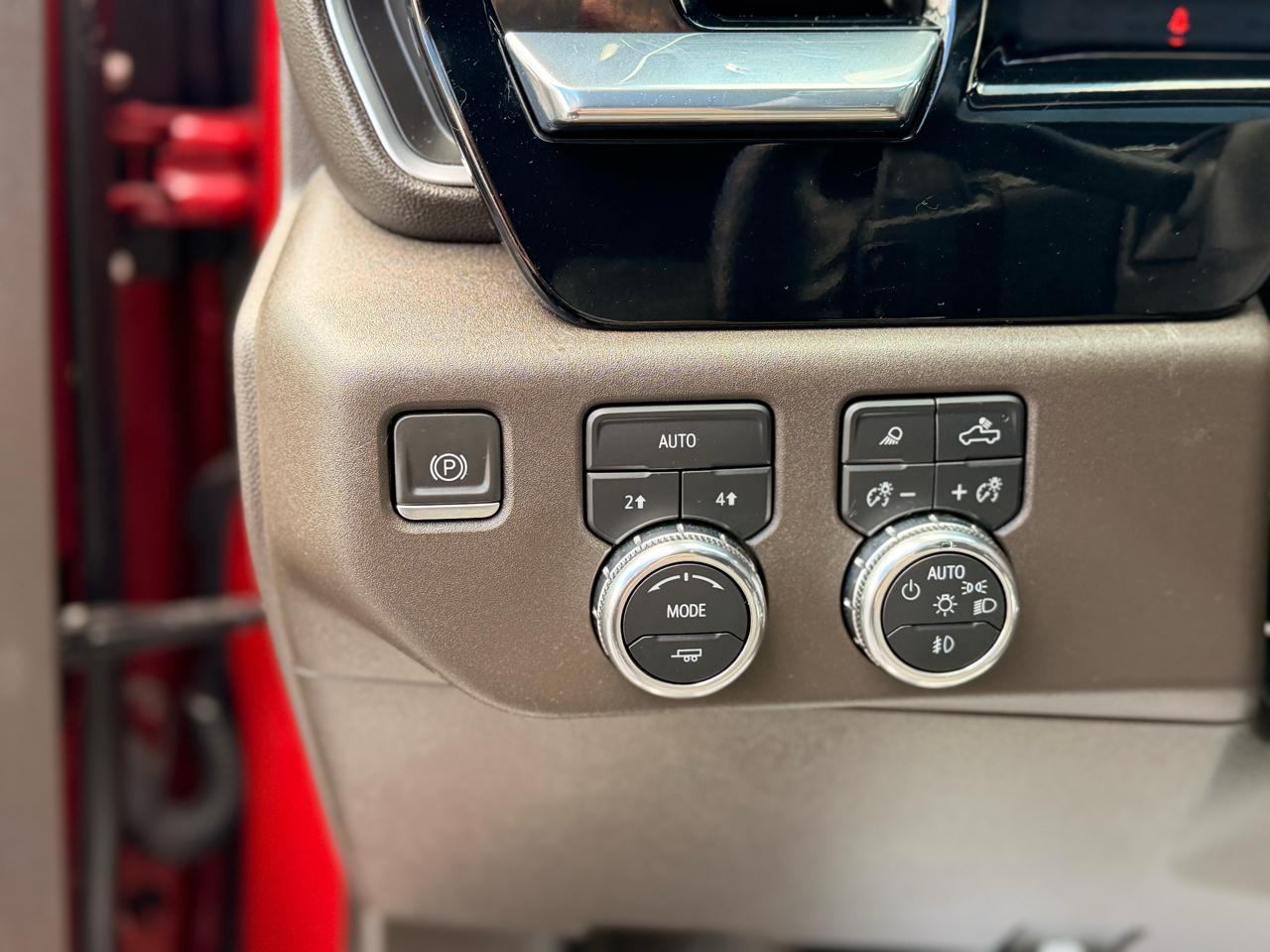 GMC Sierra 1500 SLT Crew Cab 4WD 2023