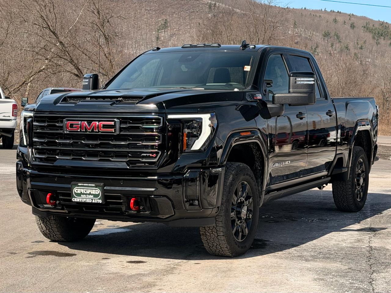 2025 GMC Sierra 2500HD AT4 Crew Cab 4WD