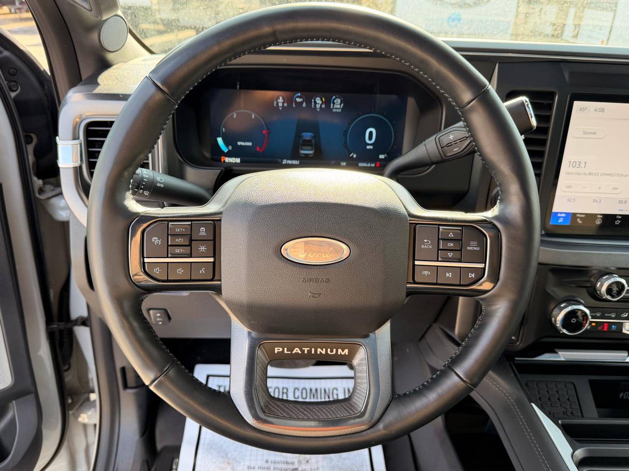 Ford F-250 SD Platinum Crew Cab 4WD 2025