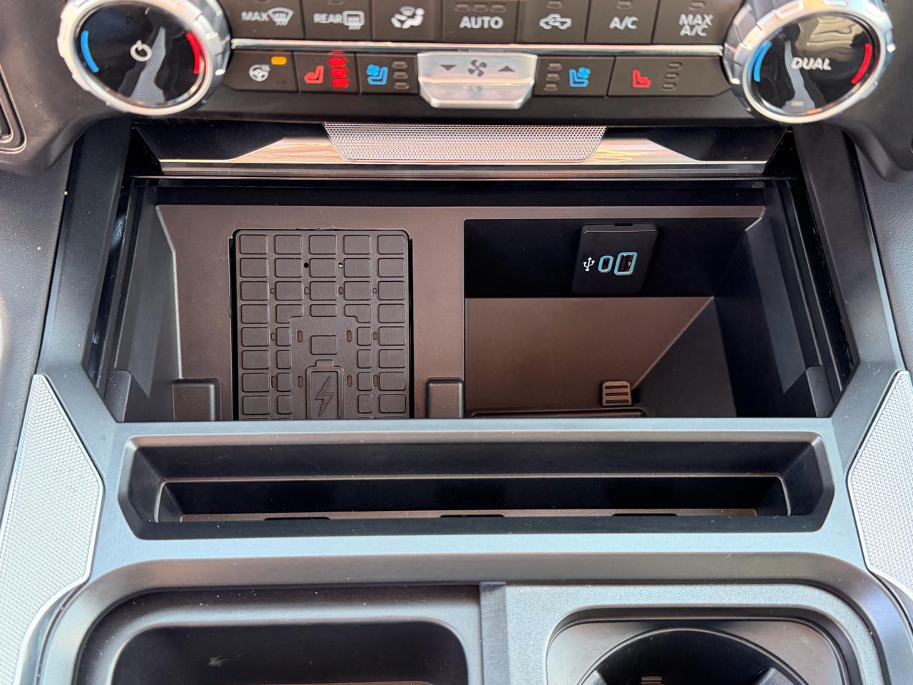 Ford F-250 SD Platinum Crew Cab 4WD 2025