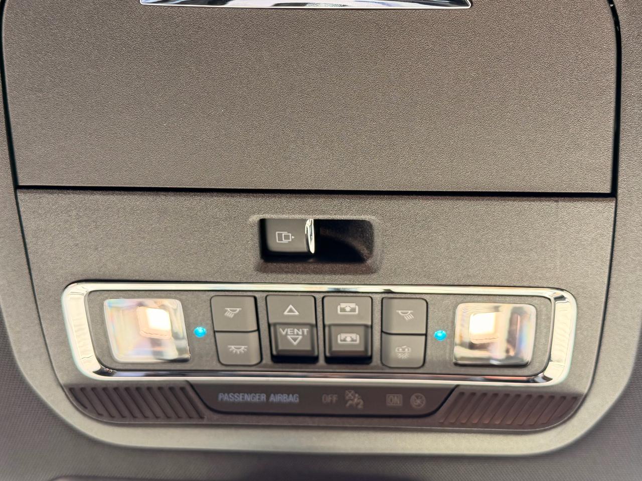 Ford F-250 SD Platinum Crew Cab 4WD 2025