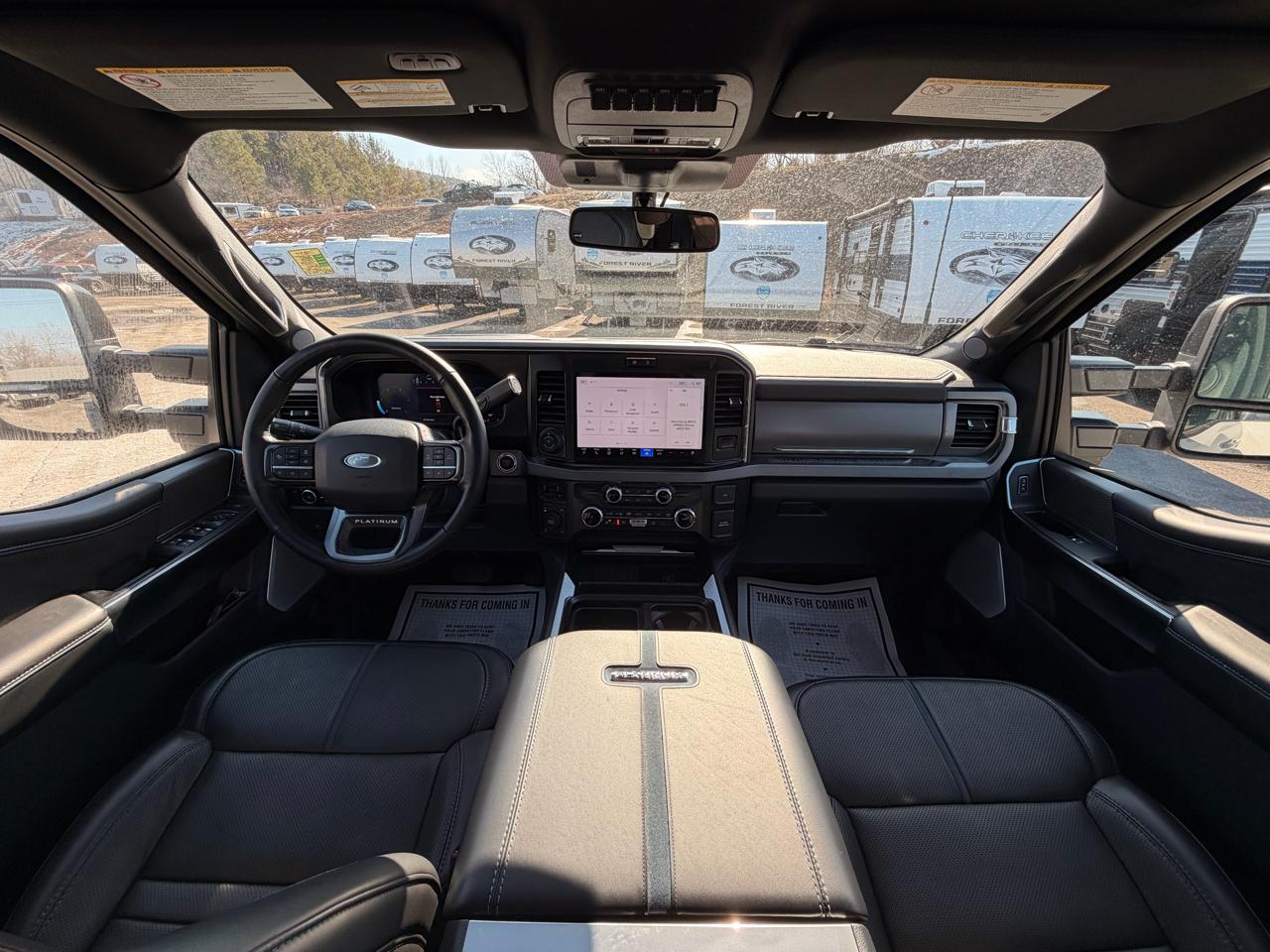 Ford F-250 SD Platinum Crew Cab 4WD 2025