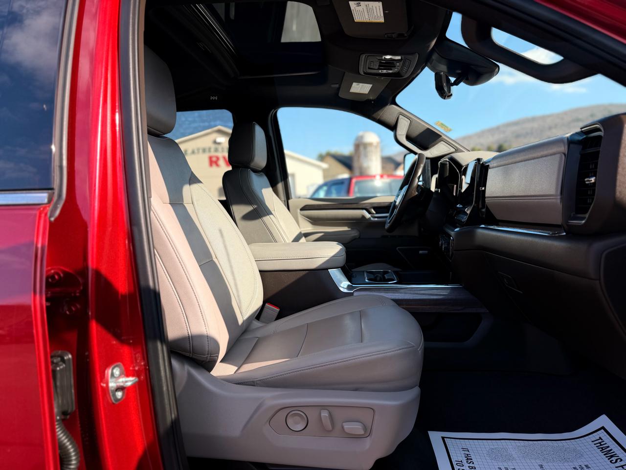 Chevrolet Silverado 2500HD LTZ Crew Cab 4WD 2024