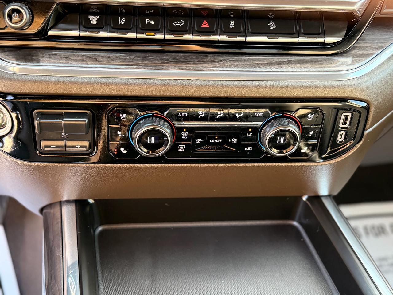 Chevrolet Silverado 2500HD LTZ Crew Cab 4WD 2024