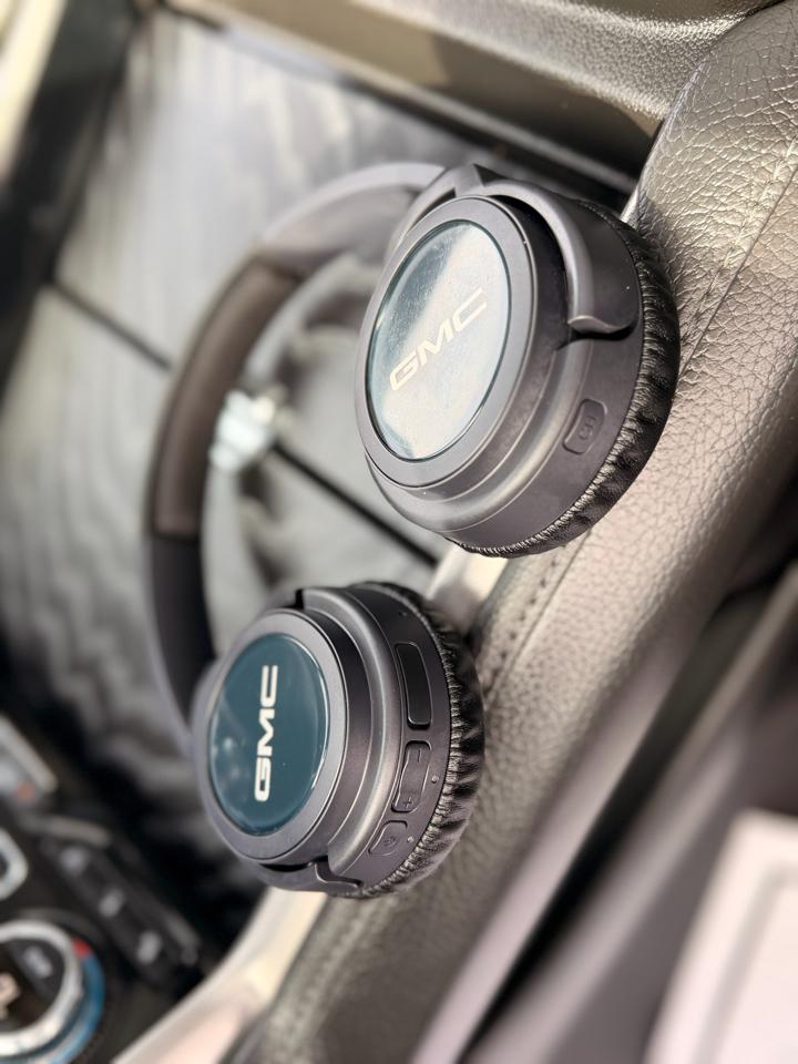 GMC Yukon XL Denali 4WD 2024