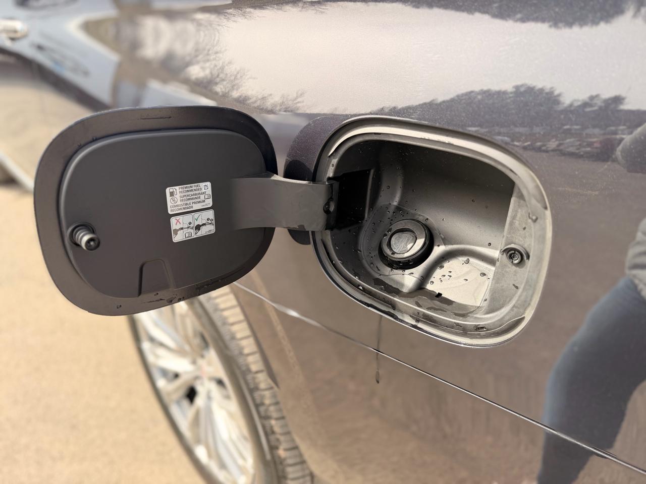 GMC Yukon XL Denali 4WD 2024