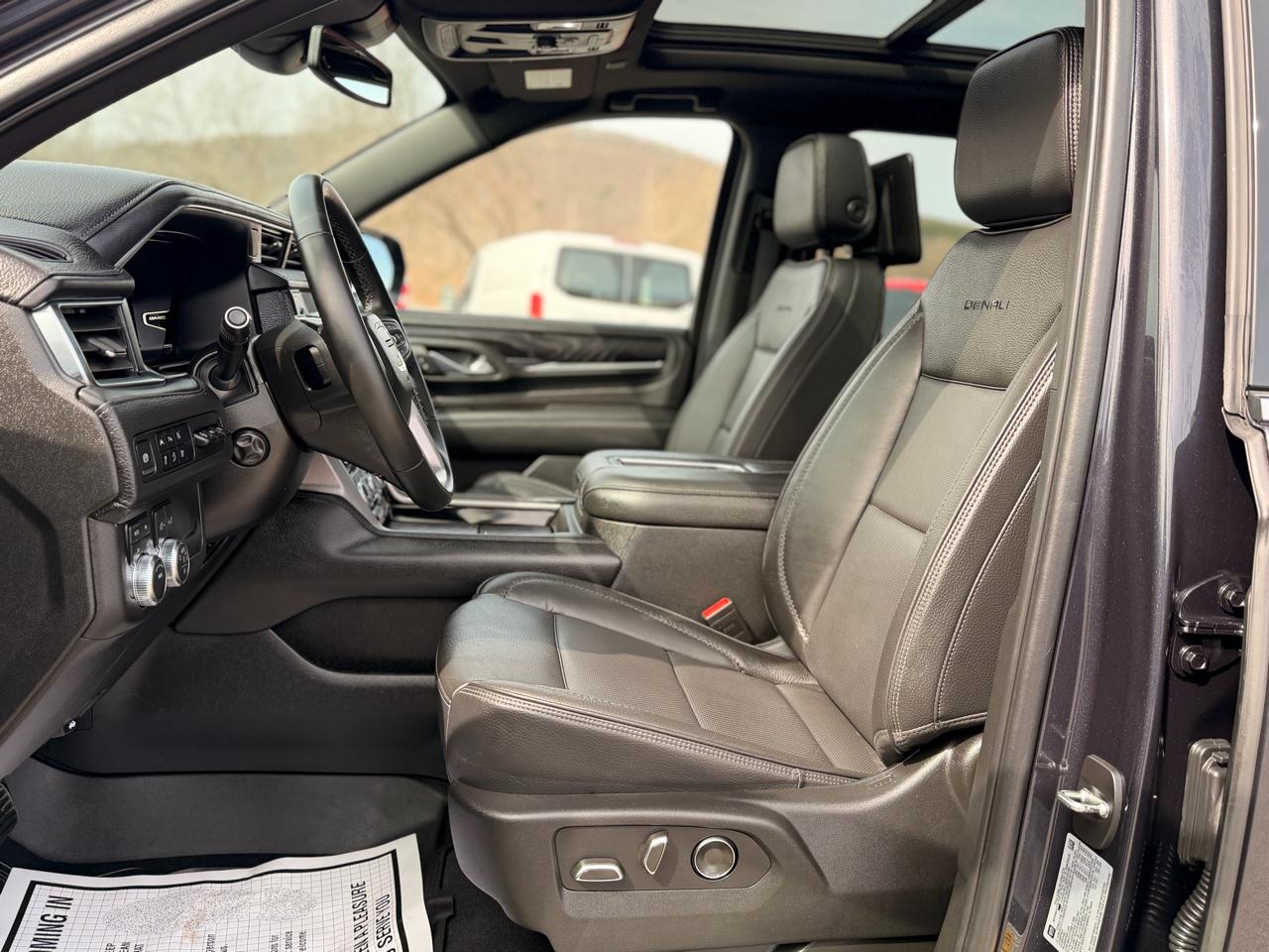 GMC Yukon XL Denali 4WD 2024