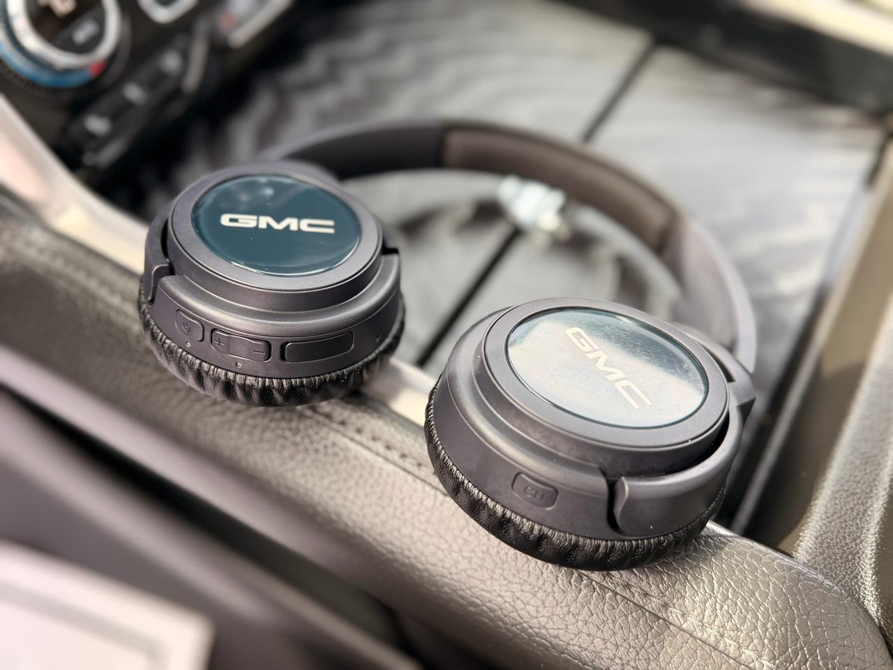 GMC Yukon XL Denali 4WD 2024