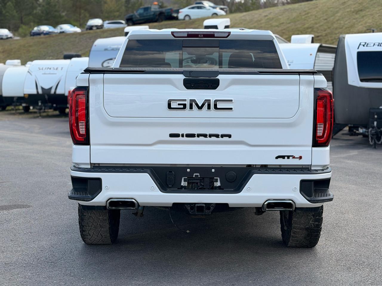 GMC Sierra 1500 AT4 Crew Cab 4WD 2019
