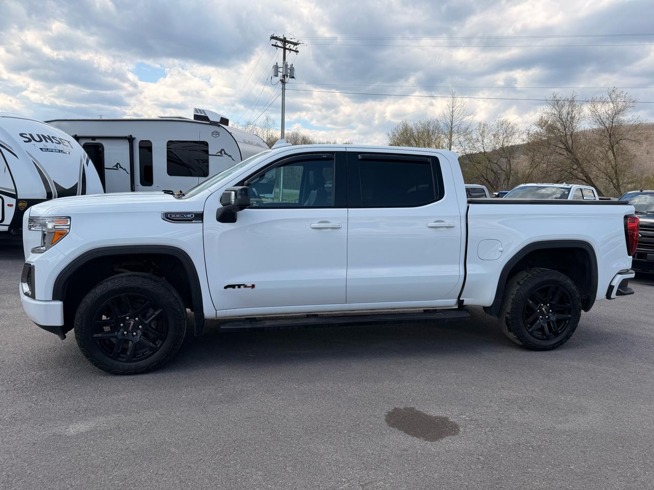 GMC Sierra 1500 AT4 Crew Cab 4WD 2019
