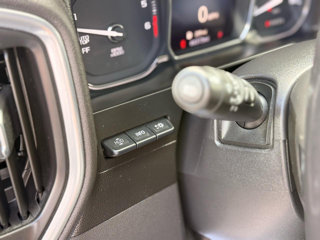 GMC Sierra 1500 AT4 Crew Cab 4WD 2019