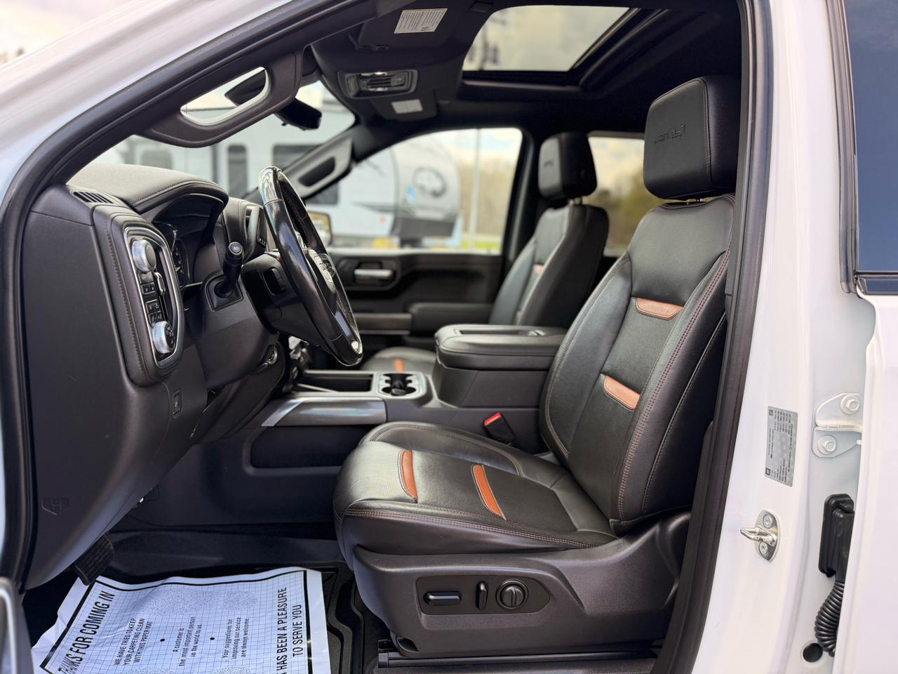 GMC Sierra 1500 AT4 Crew Cab 4WD 2019