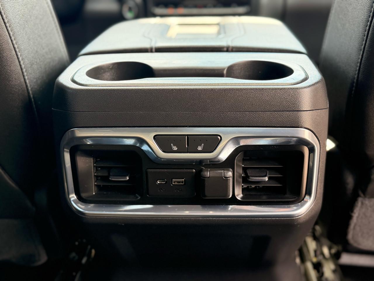 GMC Sierra 1500 AT4 Crew Cab 4WD 2019