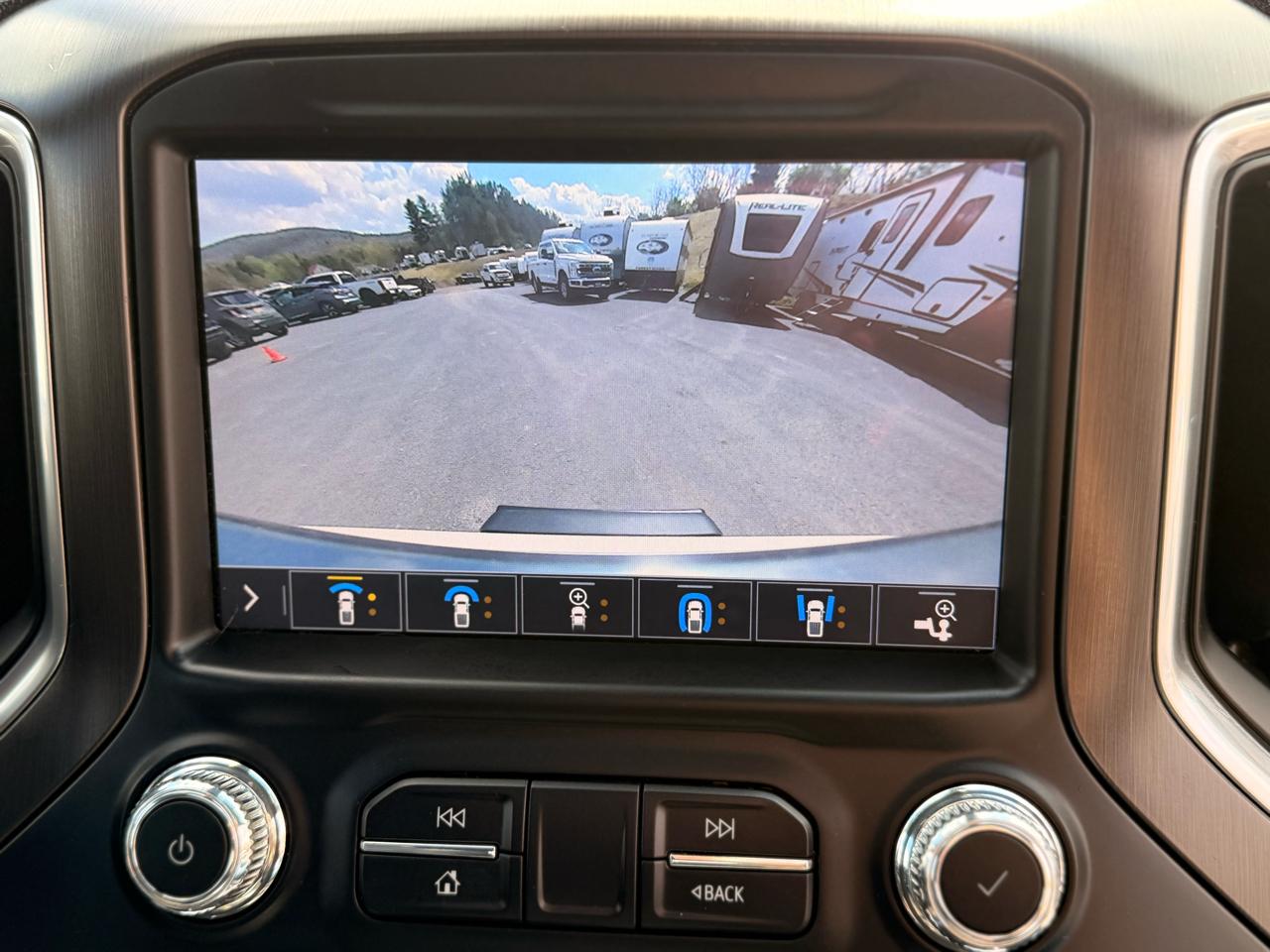 GMC Sierra 1500 AT4 Crew Cab 4WD 2019