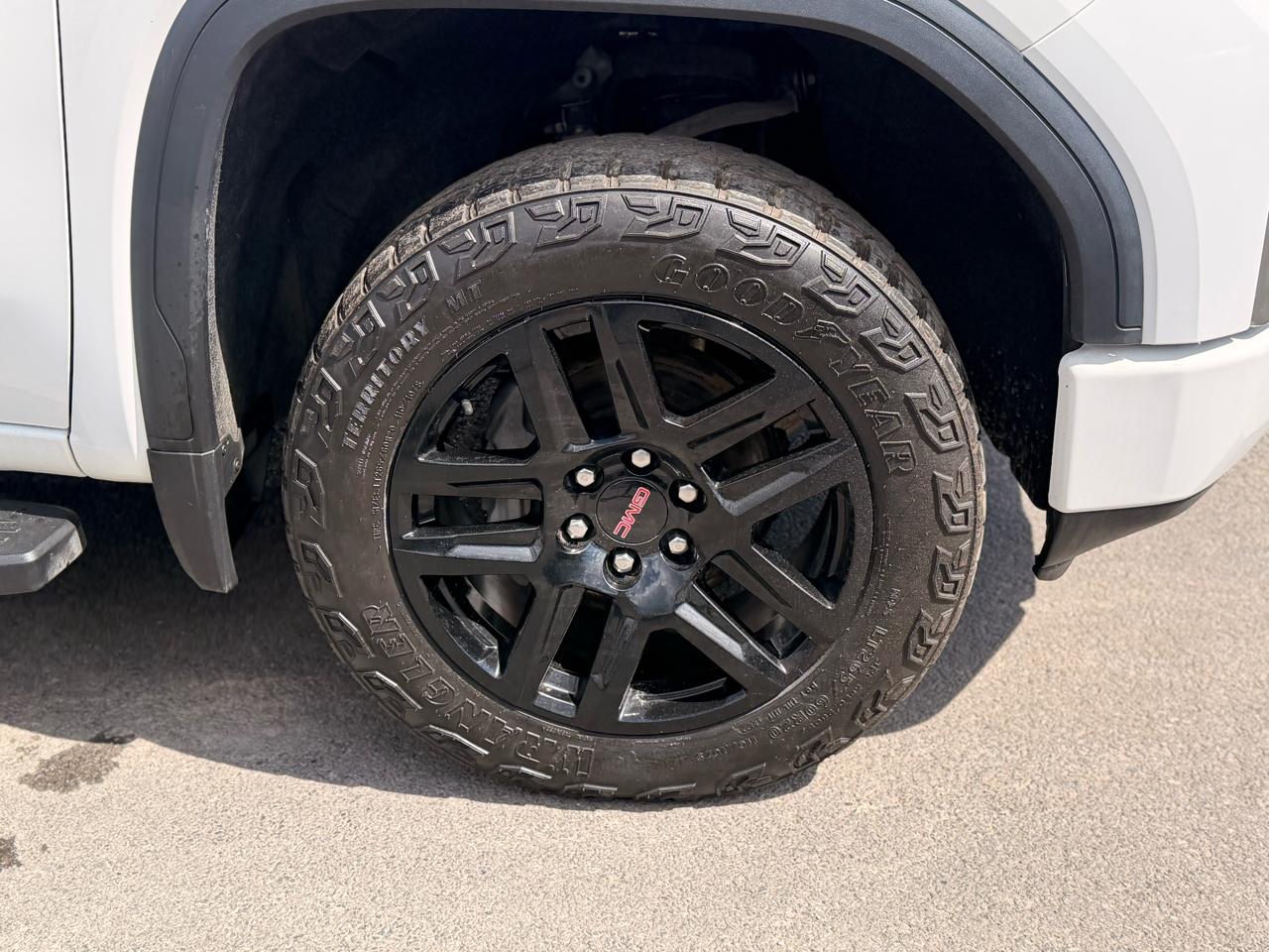 GMC Sierra 1500 AT4 Crew Cab 4WD 2019
