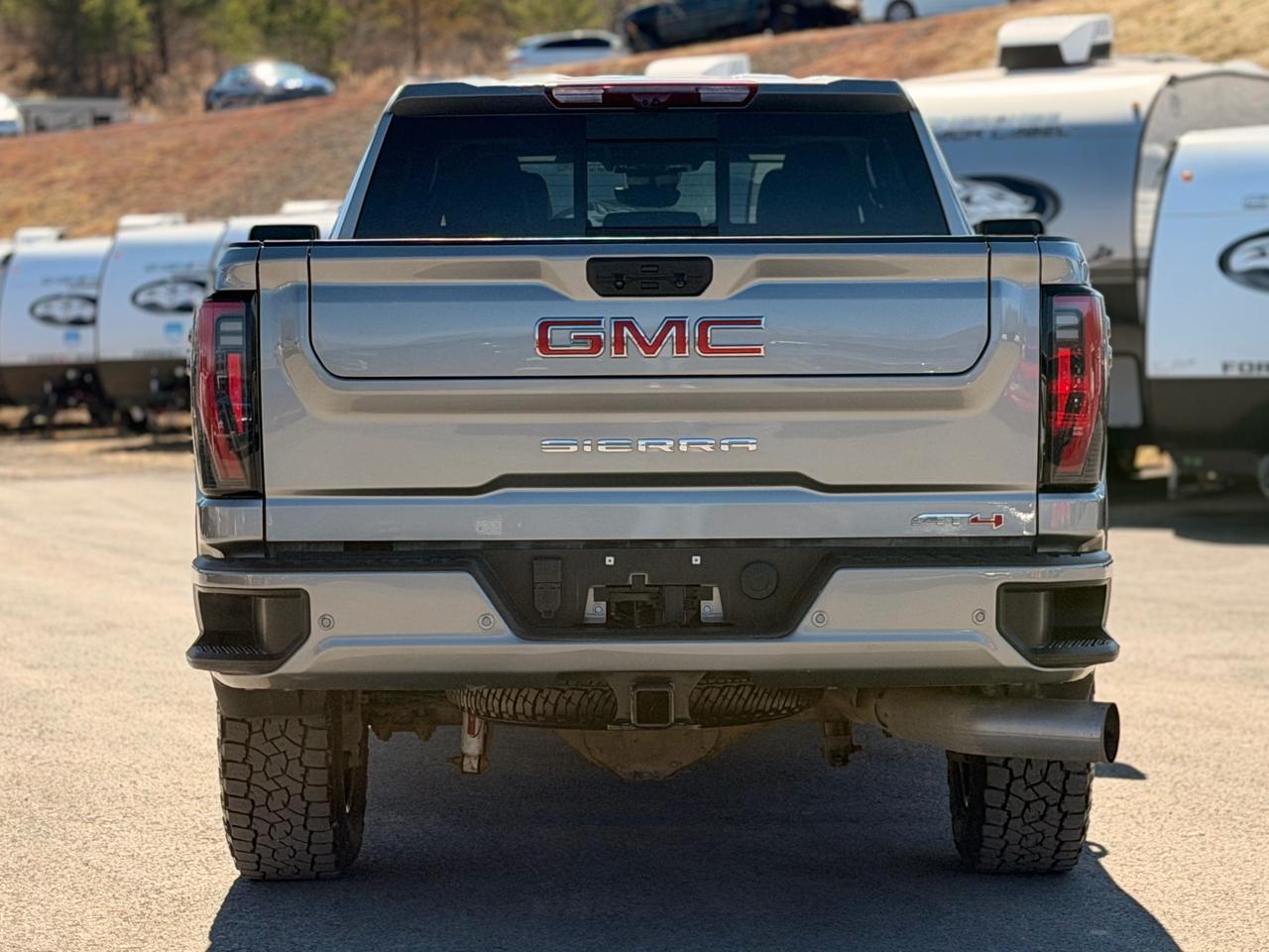 GMC Sierra 2500HD AT4 Crew Cab 4WD 2024