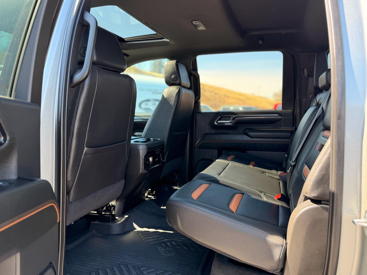 GMC Sierra 2500HD AT4 Crew Cab 4WD 2024