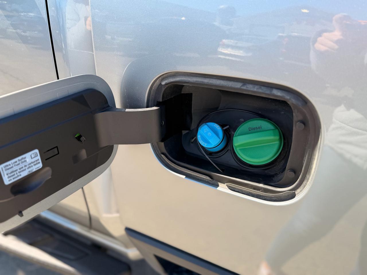 GMC Sierra 2500HD AT4 Crew Cab 4WD 2024