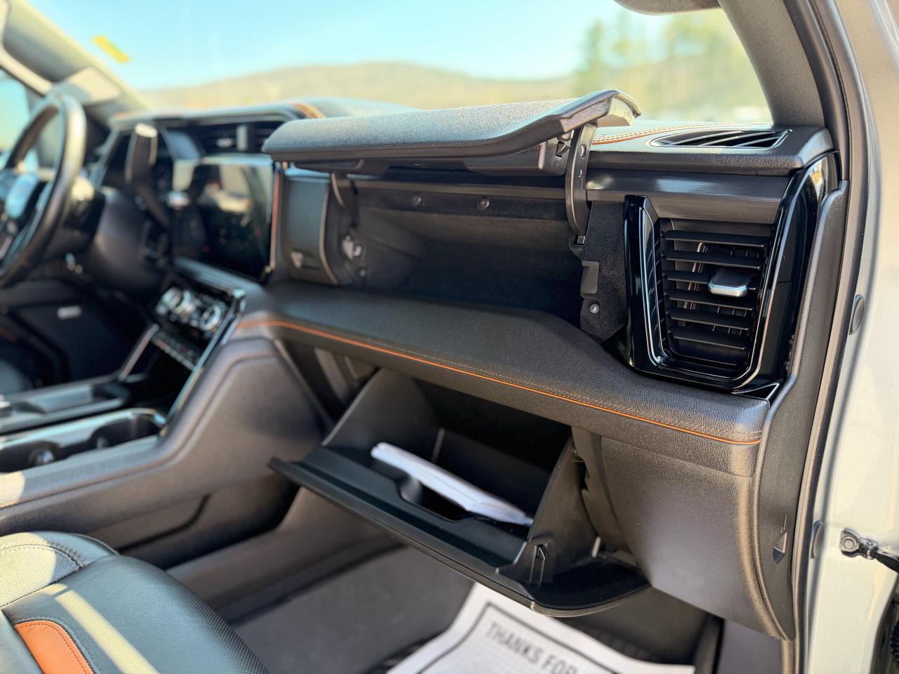 GMC Sierra 2500HD AT4 Crew Cab 4WD 2024