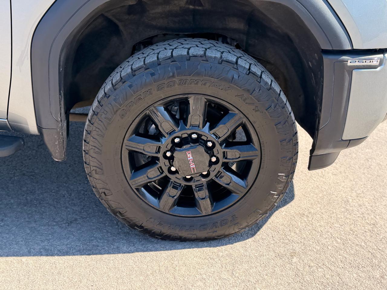 GMC Sierra 2500HD AT4 Crew Cab 4WD 2024