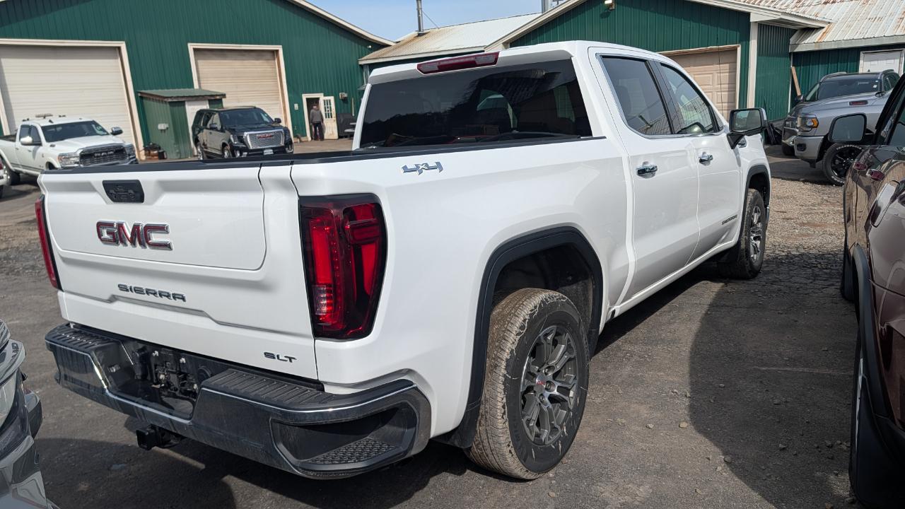 GMC Sierra 1500 SLT Crew Cab 4WD 2026