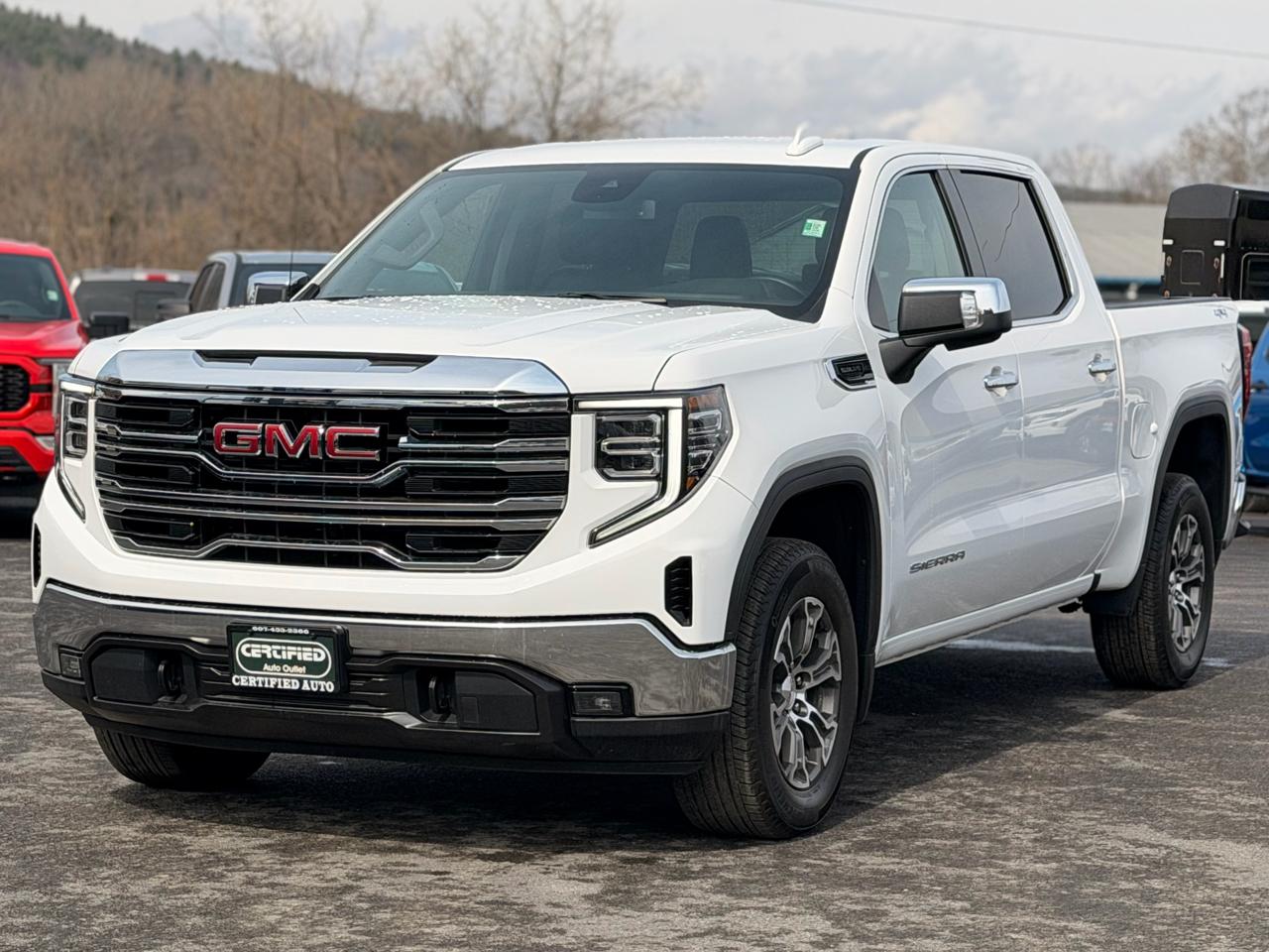 2026 GMC Sierra 1500 SLT Crew Cab 4WD