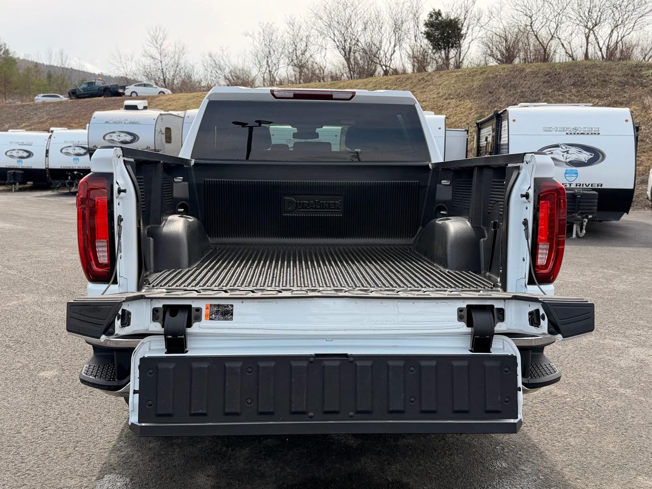 GMC Sierra 1500 SLT Crew Cab 4WD 2026