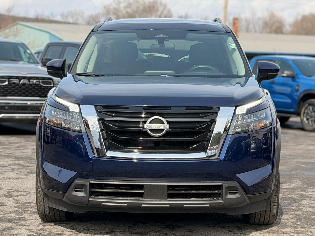 Nissan Pathfinder SV 4WD 2025