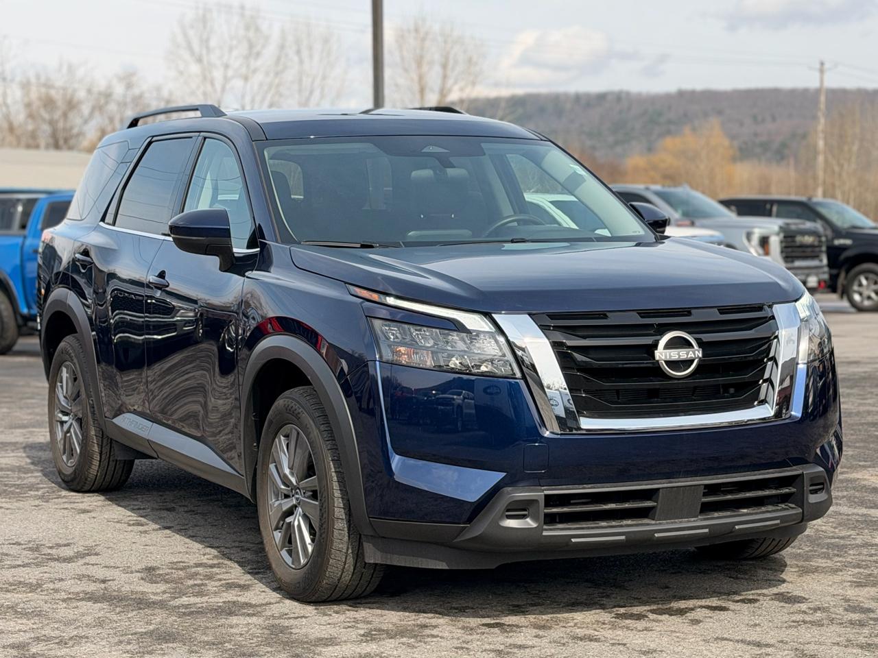 Nissan Pathfinder SV 4WD 2025