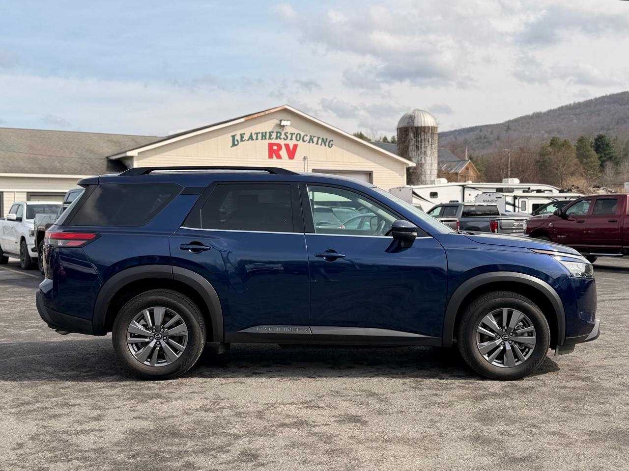 Nissan Pathfinder SV 4WD 2025