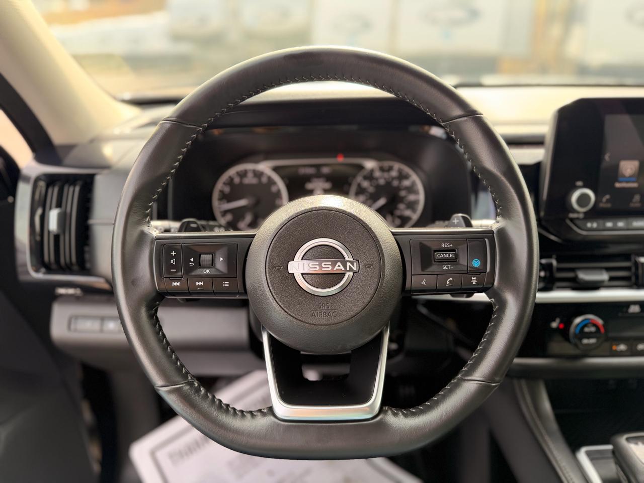 Nissan Pathfinder SV 4WD 2025