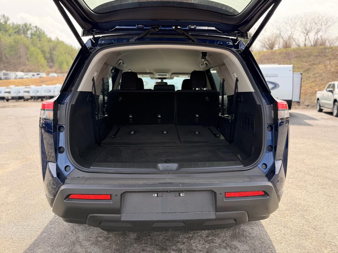 Nissan Pathfinder SV 4WD 2025