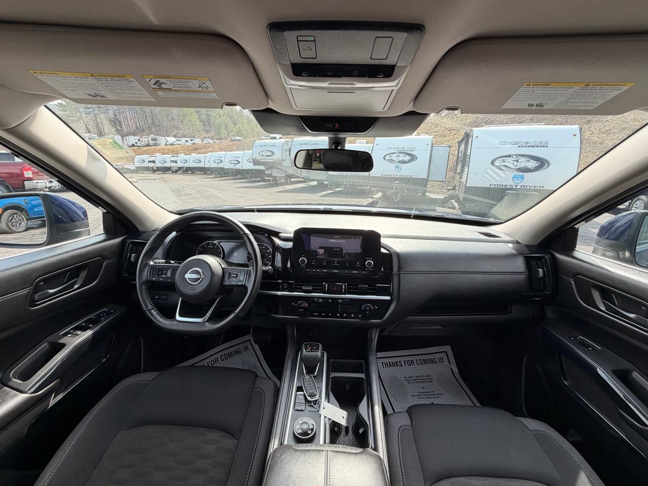 Nissan Pathfinder SV 4WD 2025