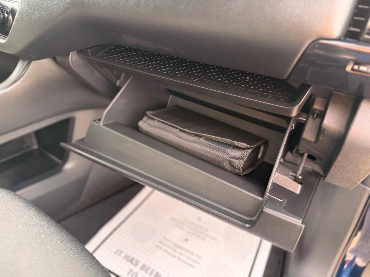 Nissan Pathfinder SV 4WD 2025