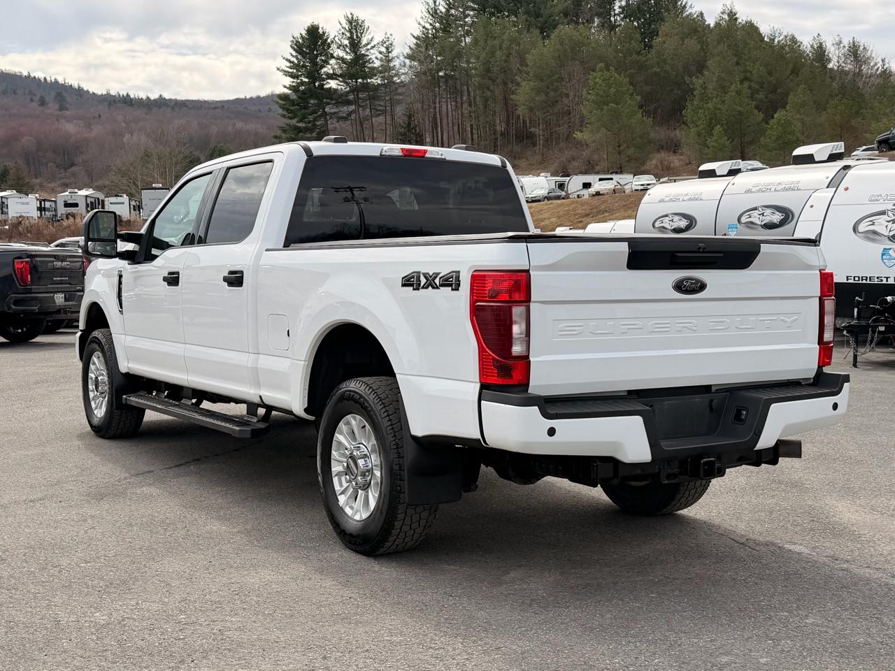 Ford F-250 SD XLT Crew Cab 4WD 2022