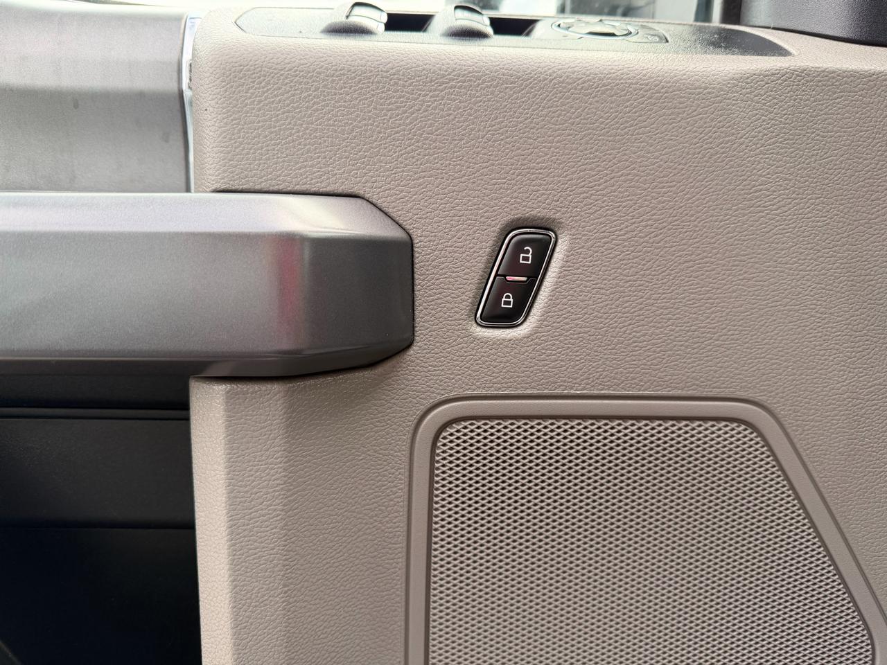 Ford F-250 SD XLT Crew Cab 4WD 2022