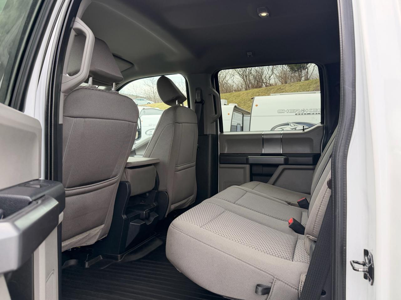 Ford F-250 SD XLT Crew Cab 4WD 2022