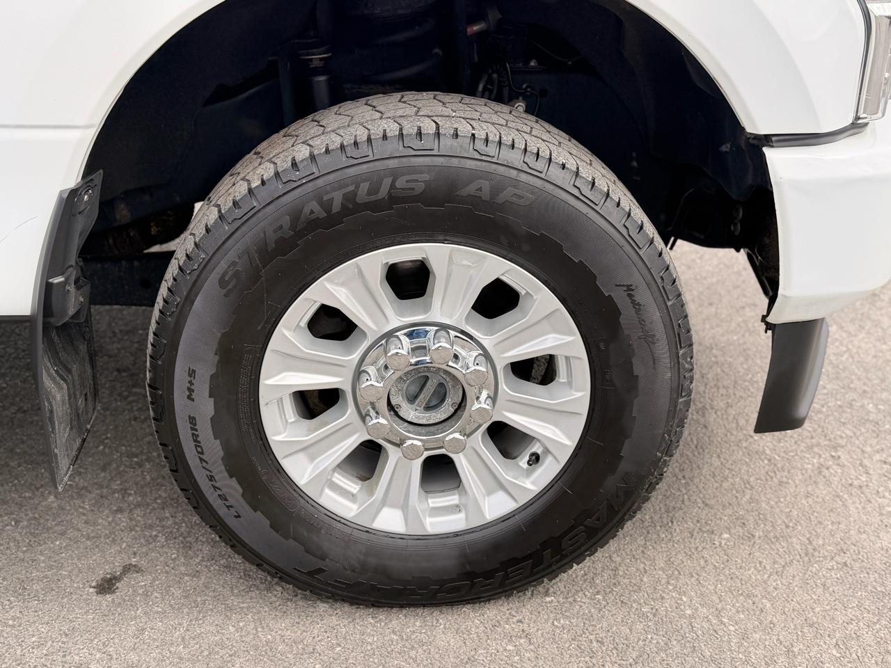 Ford F-250 SD XLT Crew Cab 4WD 2022