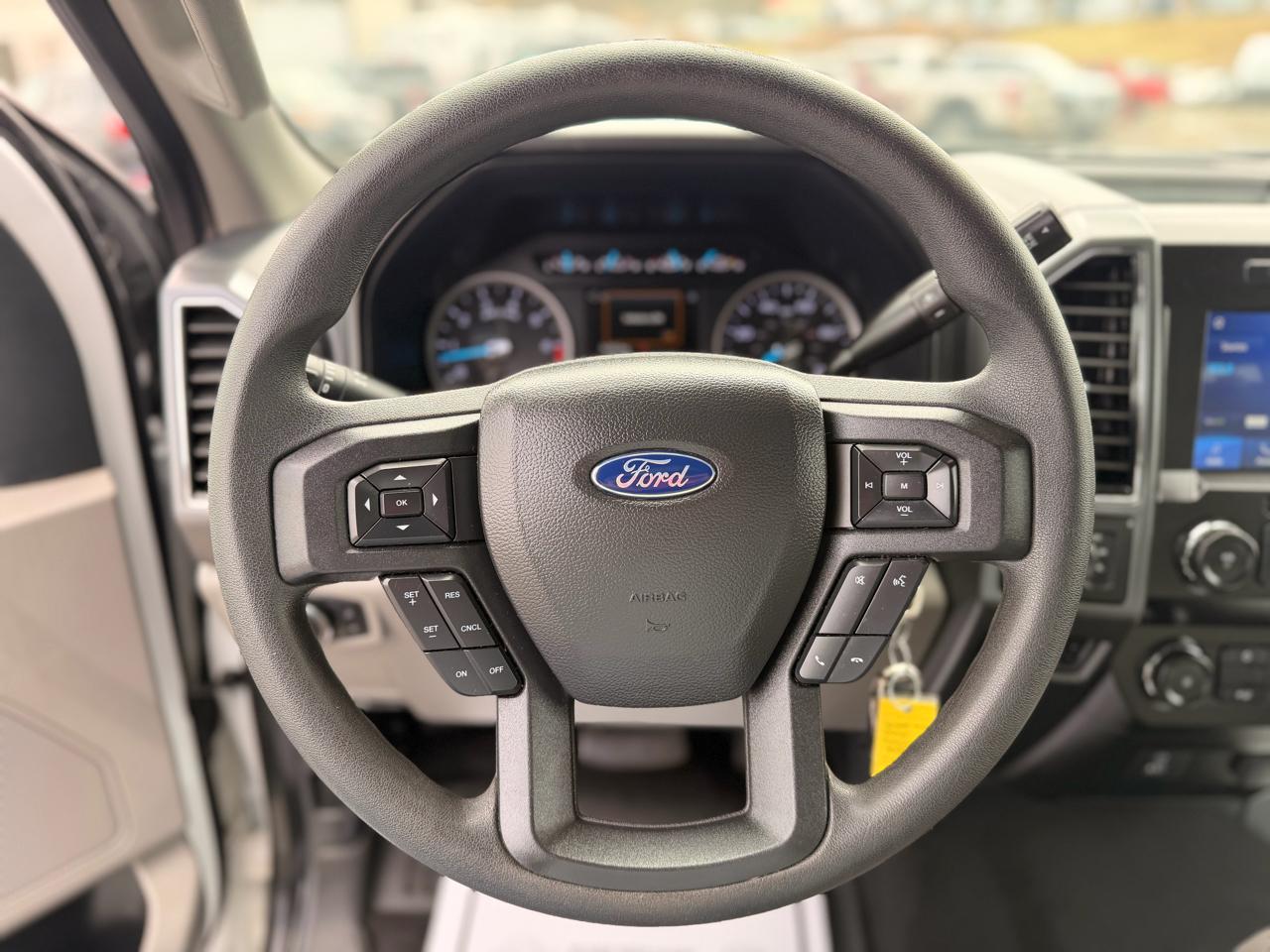 Ford F-250 SD XLT Crew Cab 4WD 2022