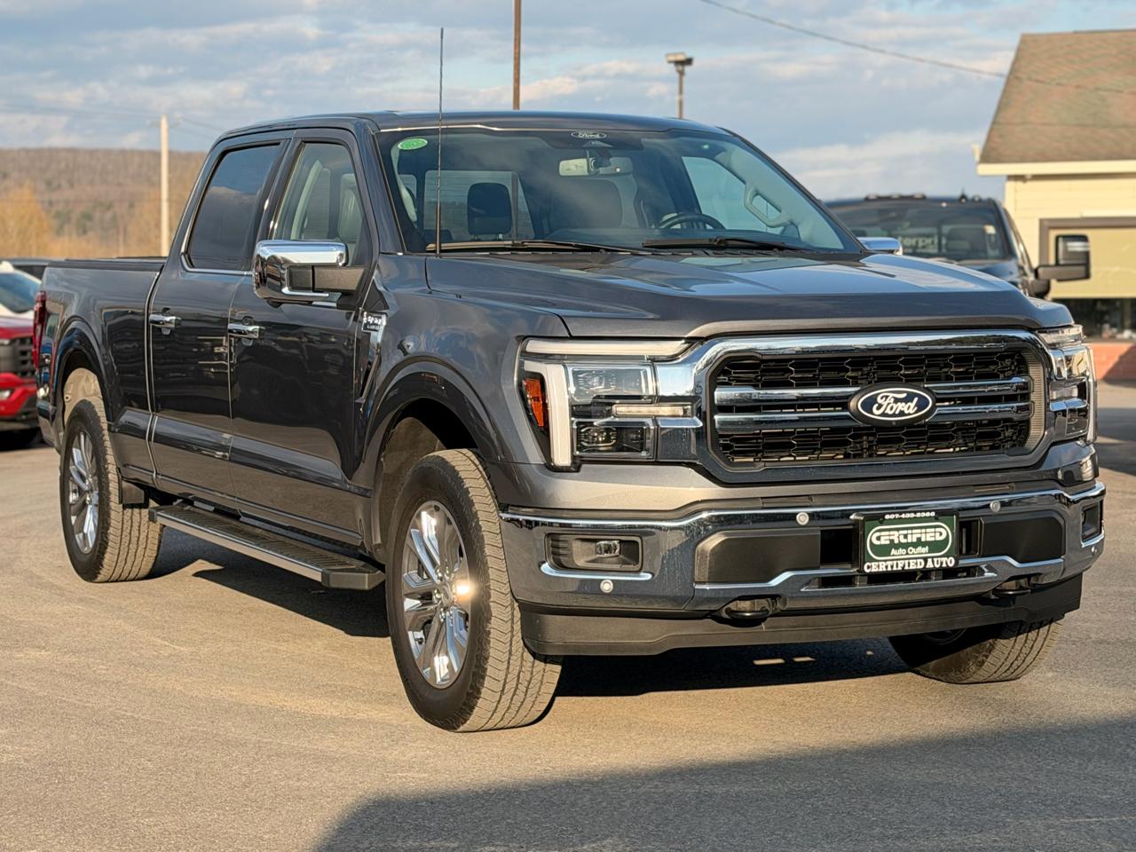 Ford F-150 Lariat SuperCrew 4WD 2025