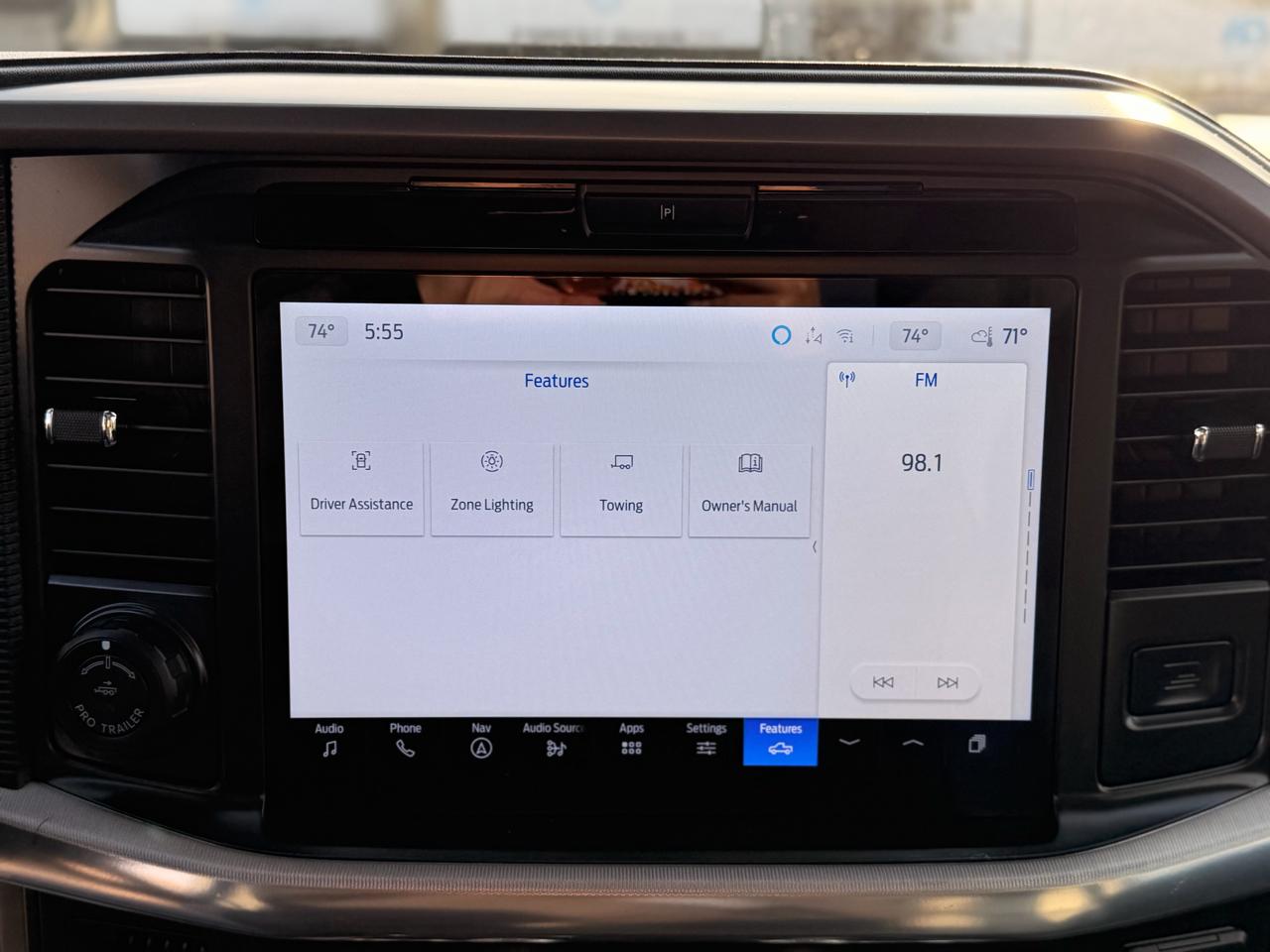 Ford F-150 Lariat SuperCrew 4WD 2025