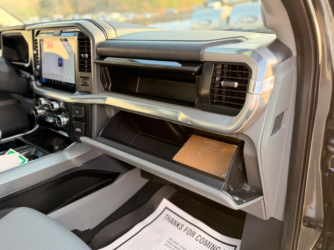 Ford F-150 Lariat SuperCrew 4WD 2025