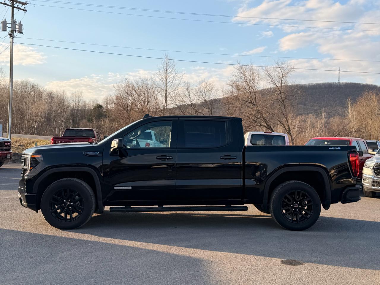 GMC Sierra 1500 Elevation Crew Cab 4WD 2024