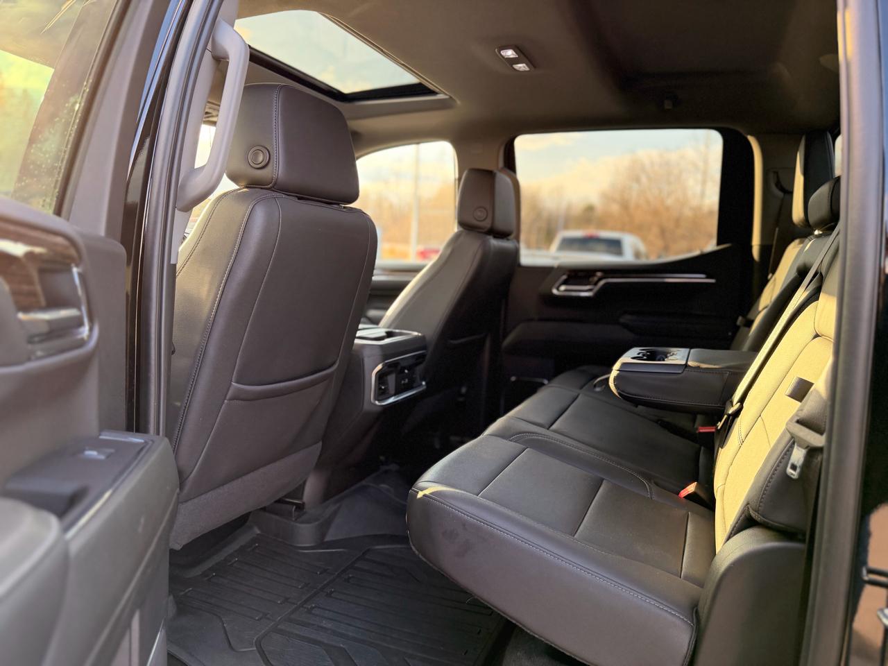 GMC Sierra 1500 Elevation Crew Cab 4WD 2024