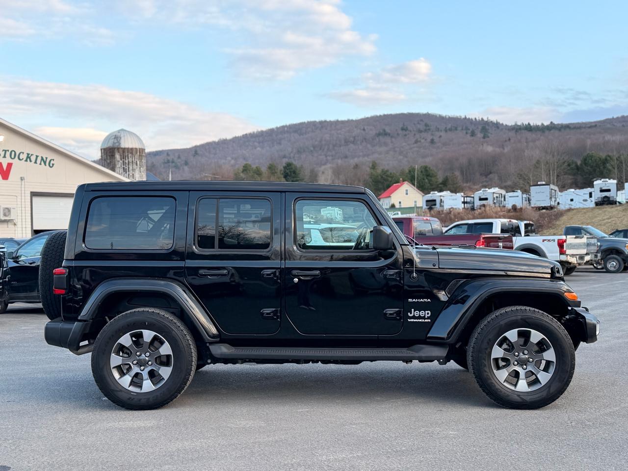 Jeep Wrangler Unlimited Sahara 2023
